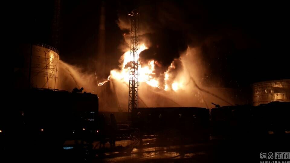 福建古雷PX化工厂爆炸后大火复燃