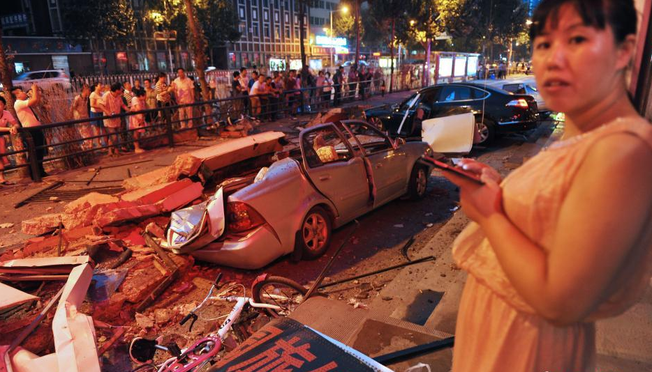 沈阳产生构筑外部凸起构件坠落事务