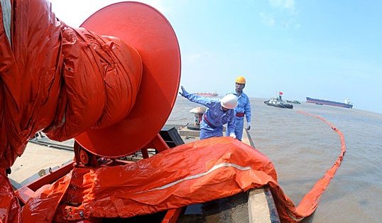 浙江湘潭进行国度溢油应急设备库大规模演练