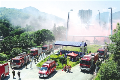 达州发展石油化工爆燃变乱综合应急演练 