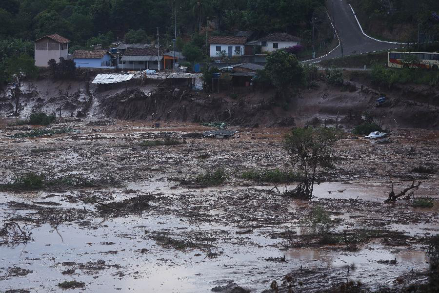 巴西产生水坝坍塌变乱 致15人丧生45人失踪 