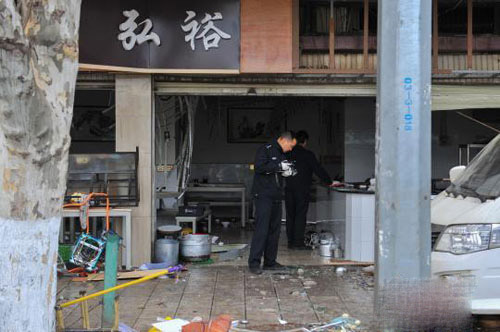 云南昆明液化气爆燃 致21人受伤