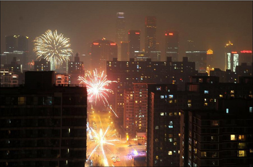 北京安监：春节期间遇雾霾烟花爆竹将禁售 