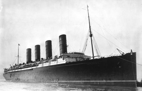 “皇家邮轮卢西塔尼亚号(RMS Lusitania)
