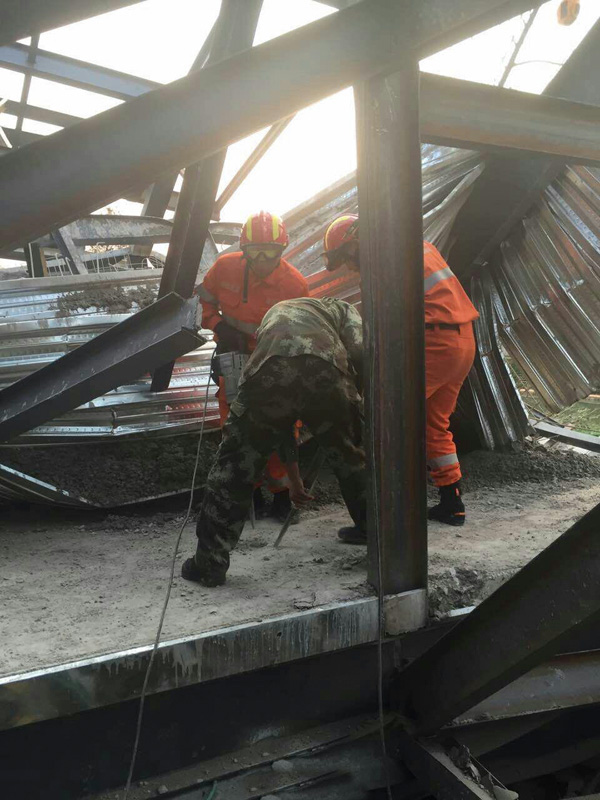 云南昆明工地垮塌变乱已2死30人伤
