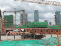 1死3伤 | 突发！！！丽江一工地吊车侧翻变乱