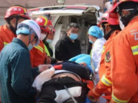 太惨了！！工人从26层跌落身亡！！这种事别再演出了