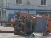 这些叉车变乱案例一向警醒着我们？？？
